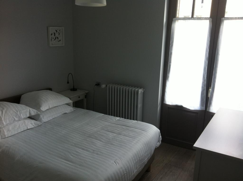 Vichy Residencia Lejlighedshotel Værelse billede