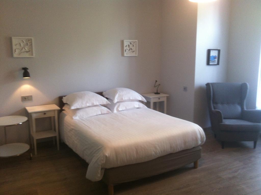 Vichy Residencia Lejlighedshotel Værelse billede